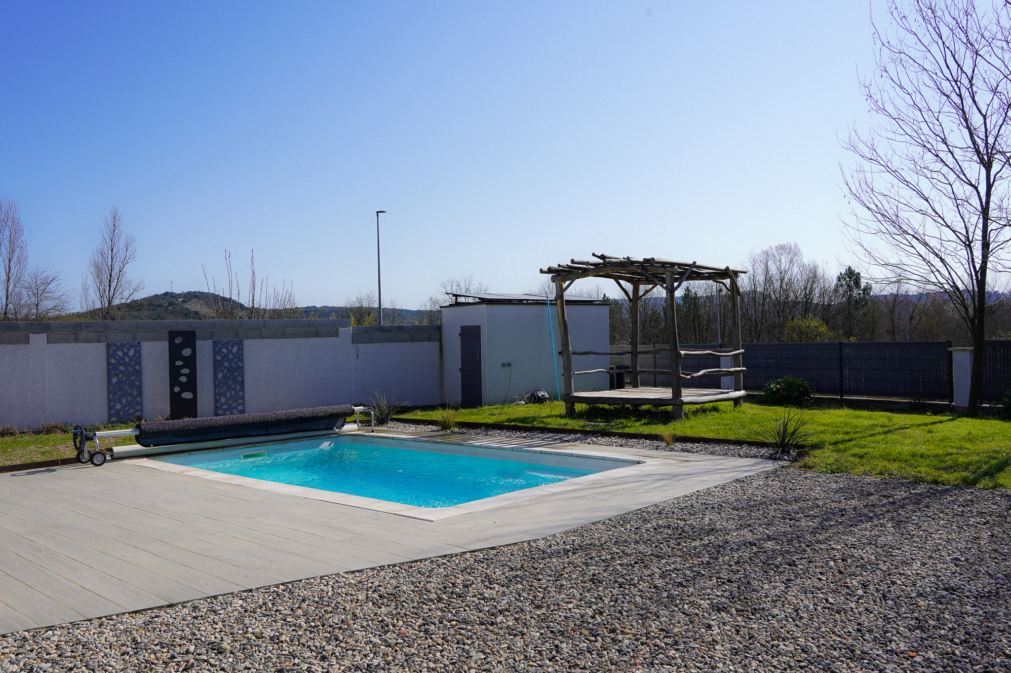 Entretien de piscine Ardèche — Brut Paysages | Rénovation et redémarrage