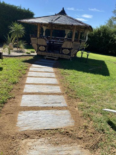 Allée en pas japonais